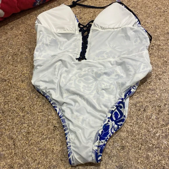 NWT Nanette Lepore Swim 1 One Piece Suit Small Blue White - Picture 17 of 17